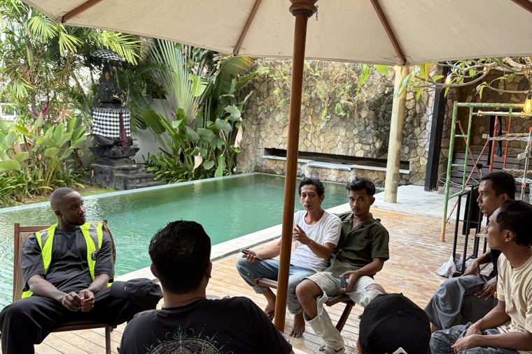 Francis briefing the team at a property